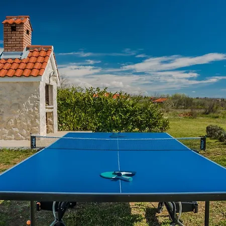 Holiday home House Paula Sa Privatnim Grijanim Bazenom Na Mirnoj Lokacija Blizu Mora