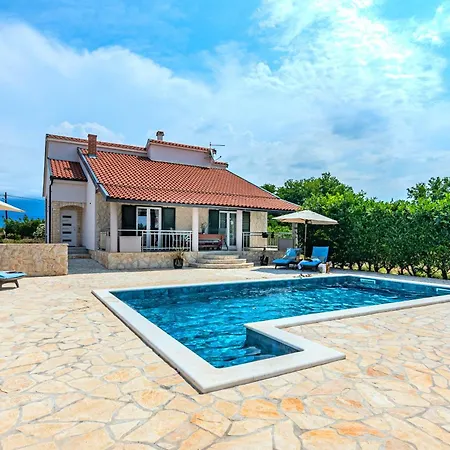 House Paula Sa Privatnim Grijanim Bazenom Na Mirnoj Lokacija Blizu Mora Vakantiehuis *
