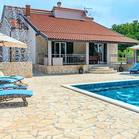 House Paula Sa Privatnim Grijanim Bazenom Na Mirnoj Lokacija Blizu Mora Vakantiehuis *